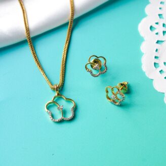 Floret Flicker in Gold and Diamonds