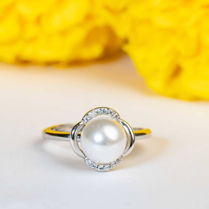 big-pearl-floral-border