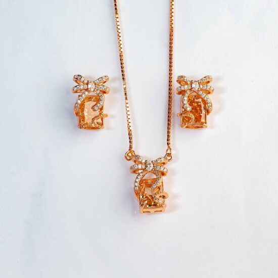 bow-on-crown-orange