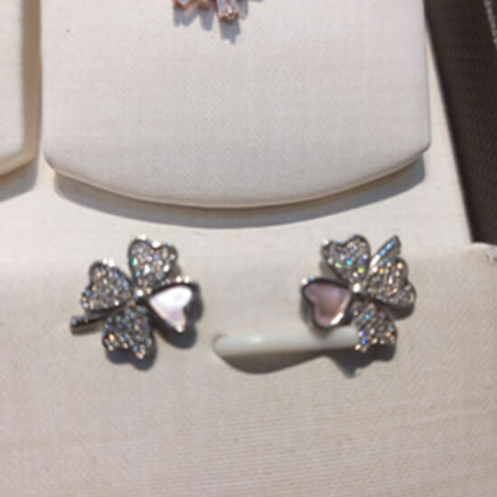 floral-stud