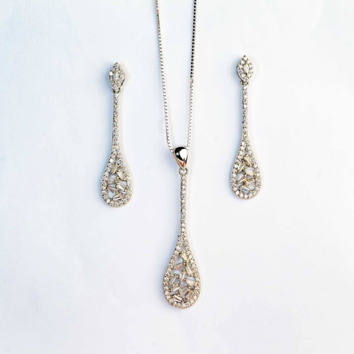 long-teardrop