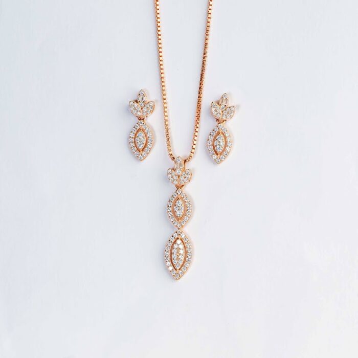 marquee-pendant-set