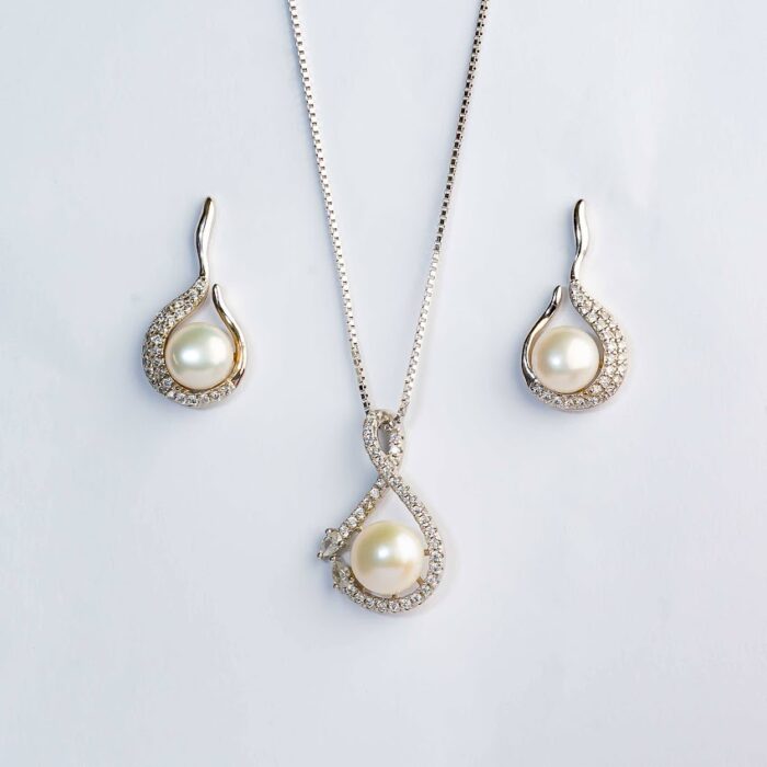 pearl-twist-danglers