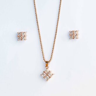 square-pendant-set