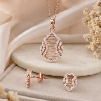 teardrop-gold-pendant-set