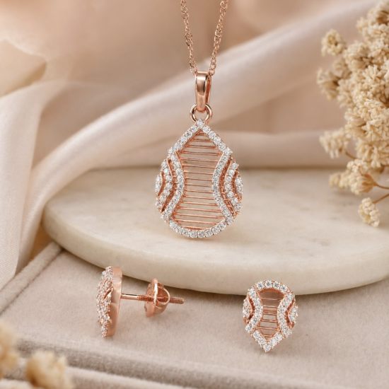 teardrop-gold-pendant-set