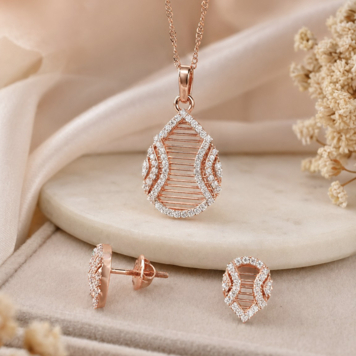 teardrop-gold-pendant-set