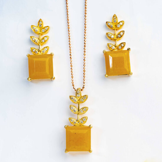 square-pendant-set