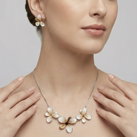 lacquer-silver-necklace-set