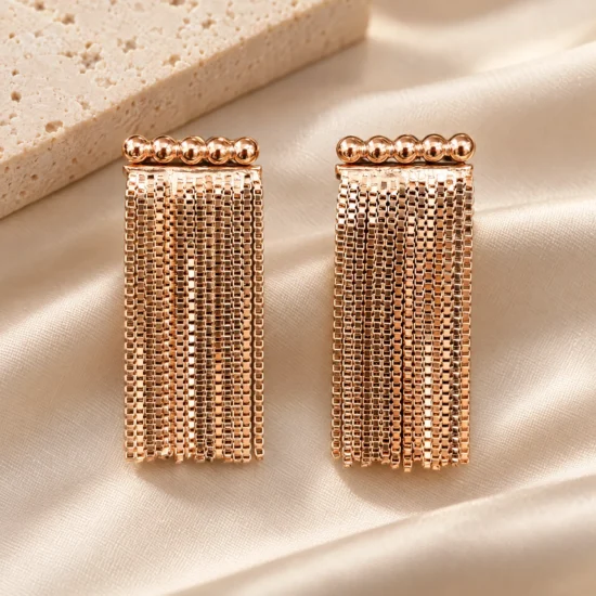 silver-earrings